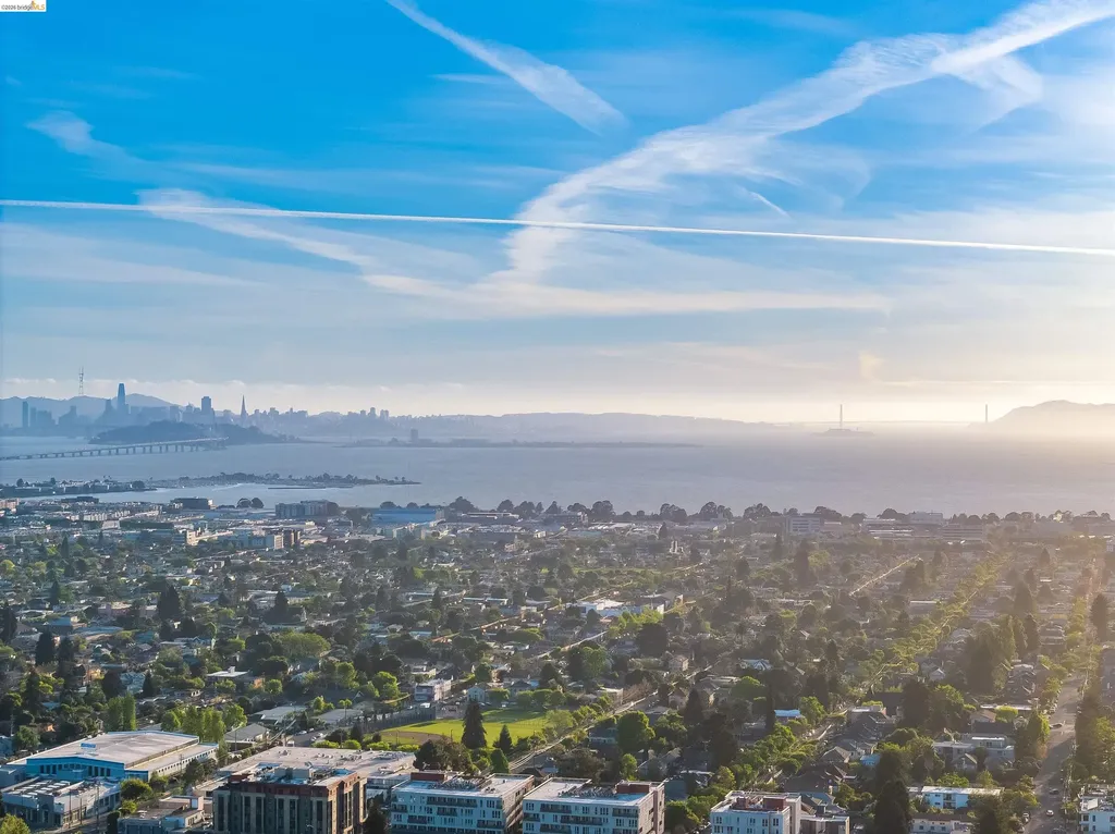 2550 Dana Street Berkeley CA 94704