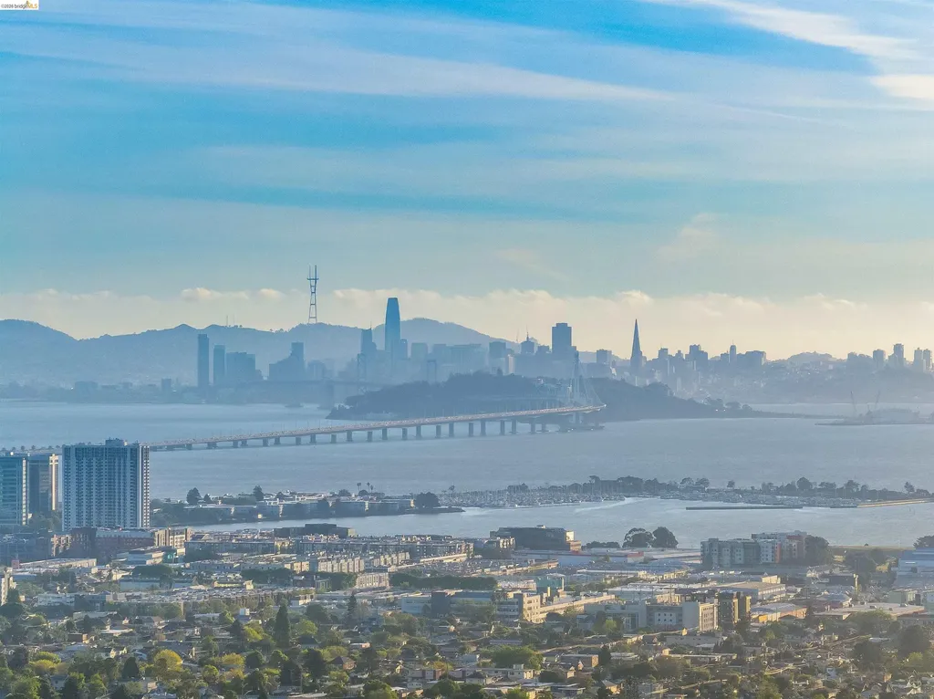 2550 Dana Street Berkeley CA 94704