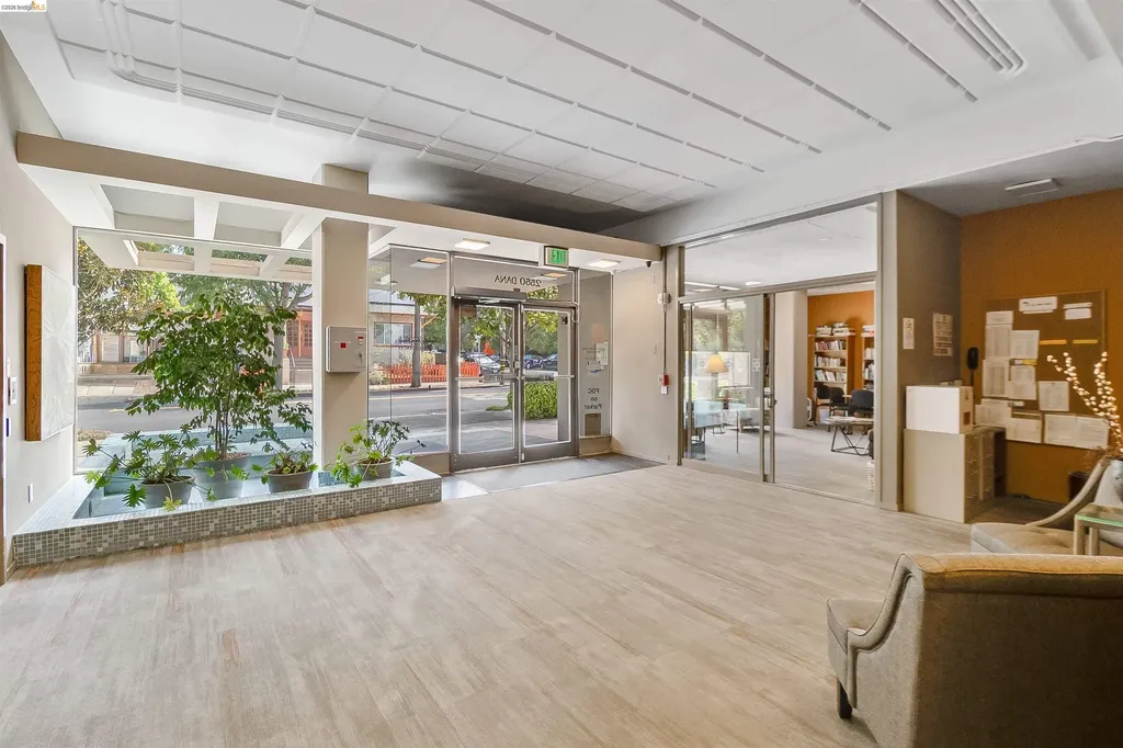 2550 Dana Street Berkeley CA 94704