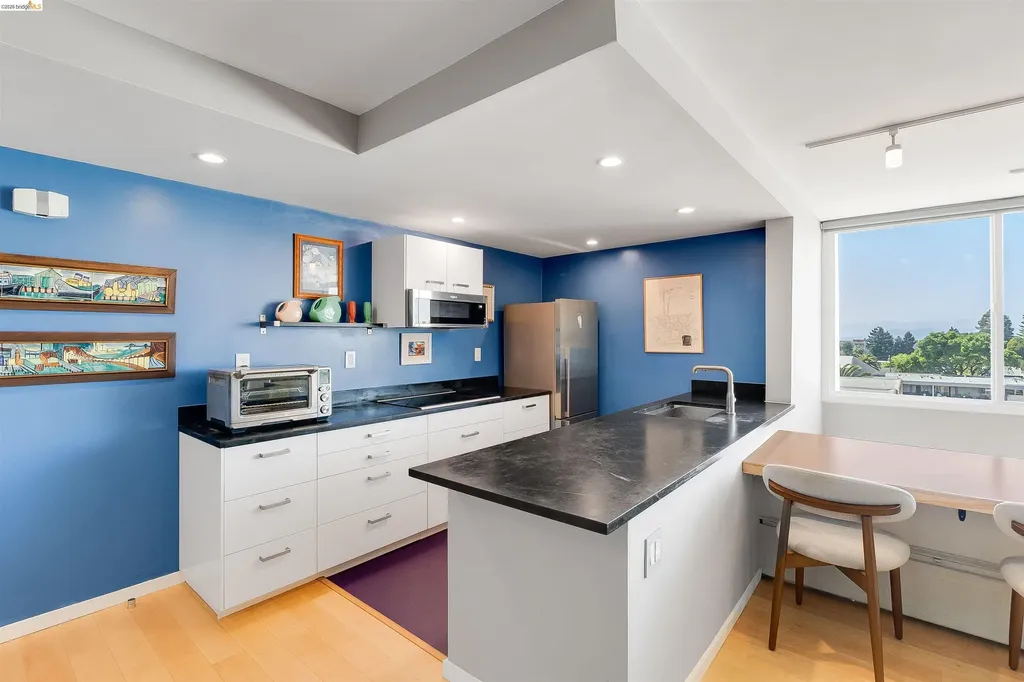 2550 Dana Street Berkeley CA 94704