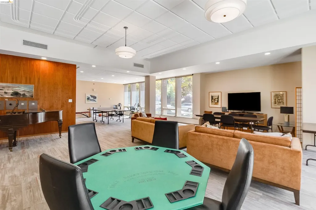 2550 Dana Street Berkeley CA 94704