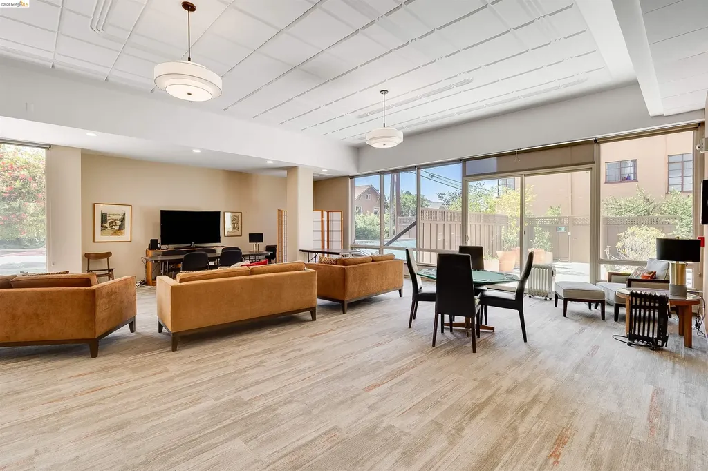 2550 Dana Street Berkeley CA 94704
