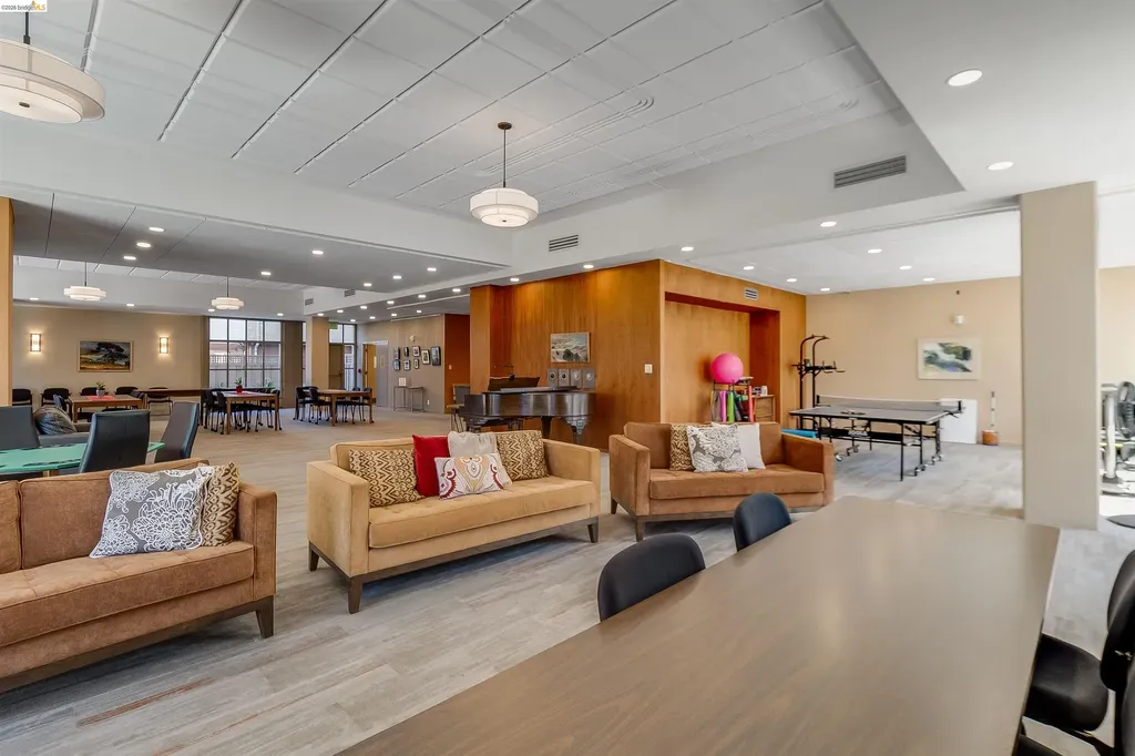 2550 Dana Street Berkeley CA 94704