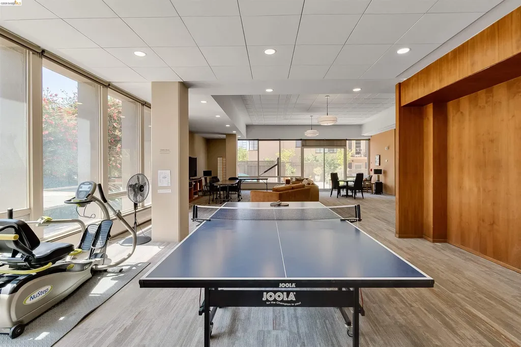2550 Dana Street Berkeley CA 94704