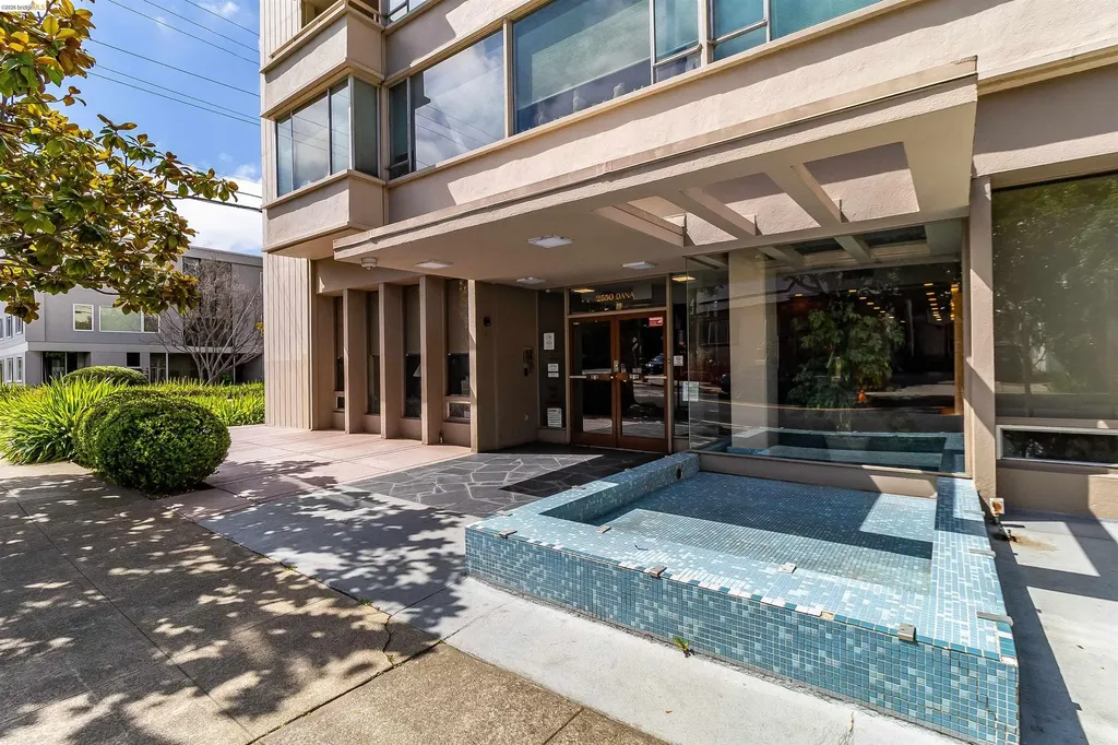 2550 Dana Street Berkeley CA 94704