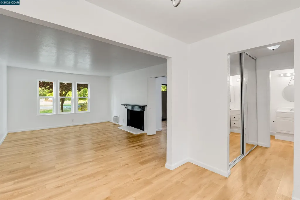 375 Camelback Road Pleasant Hill CA 94523