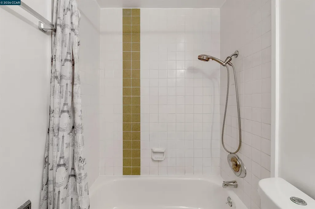 375 Camelback Road Pleasant Hill CA 94523