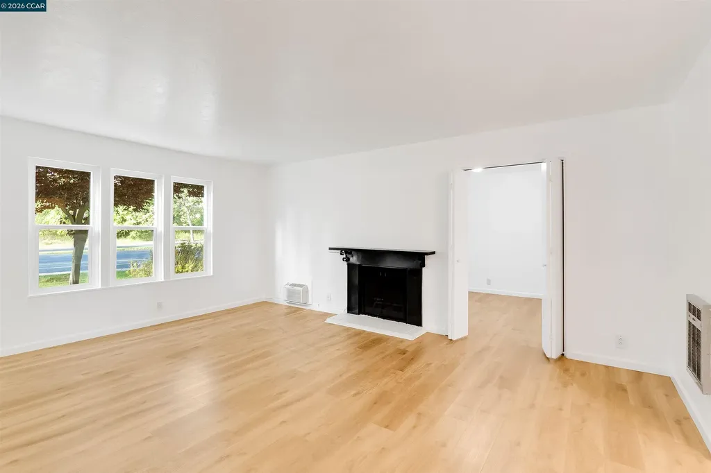 375 Camelback Road Pleasant Hill CA 94523