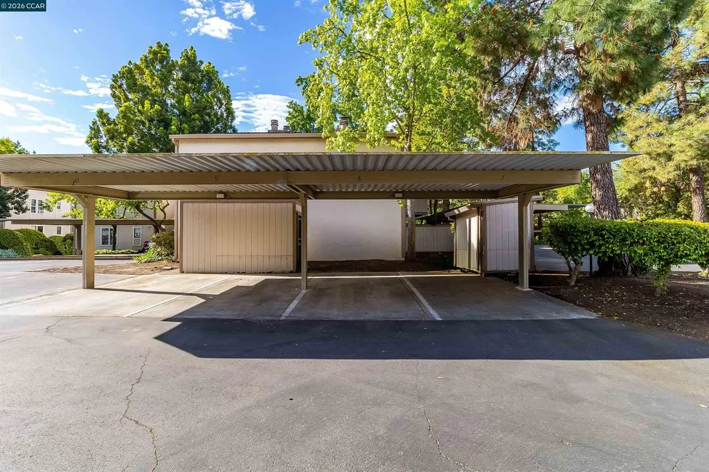 375 Camelback Road Pleasant Hill CA 94523