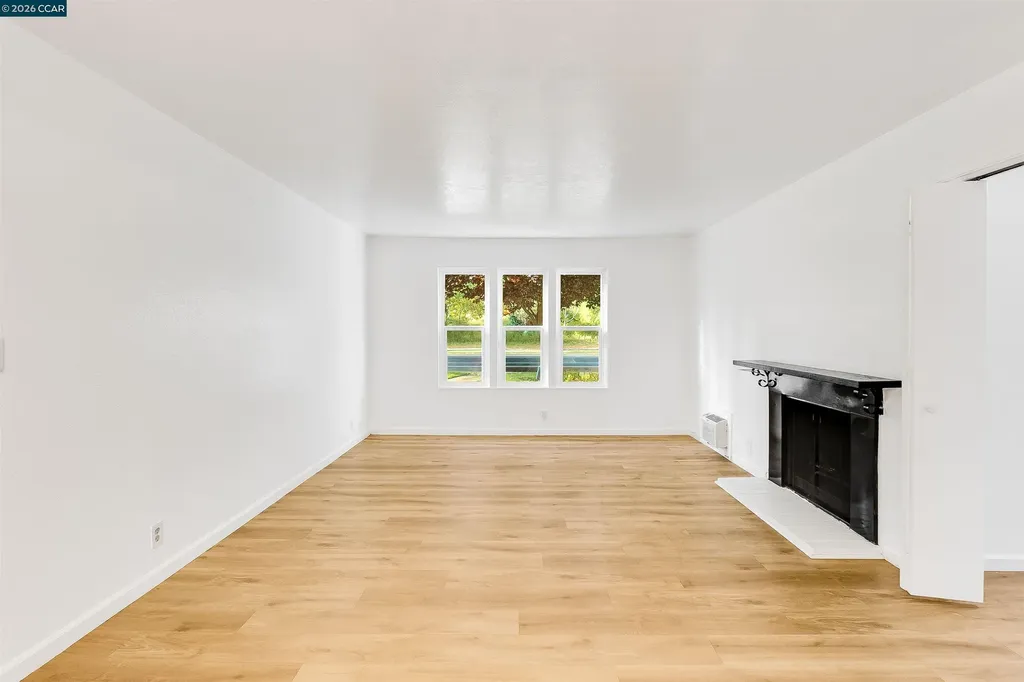 375 Camelback Road Pleasant Hill CA 94523