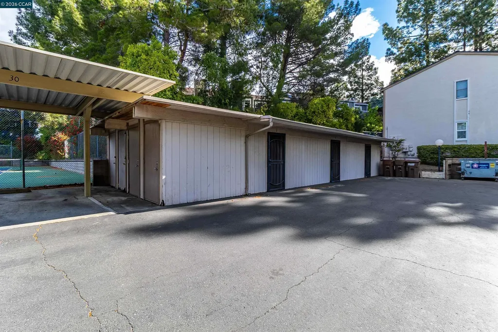 375 Camelback Road Pleasant Hill CA 94523