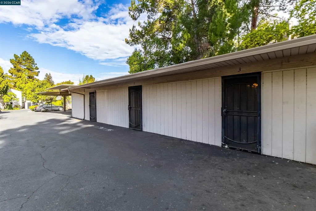 375 Camelback Road Pleasant Hill CA 94523