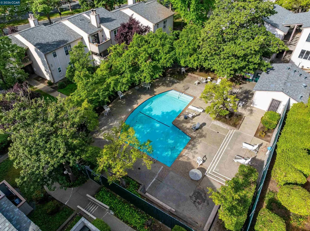 375 Camelback Road Pleasant Hill CA 94523