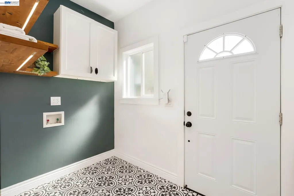 2417 Palmetto Street Oakland CA 94602