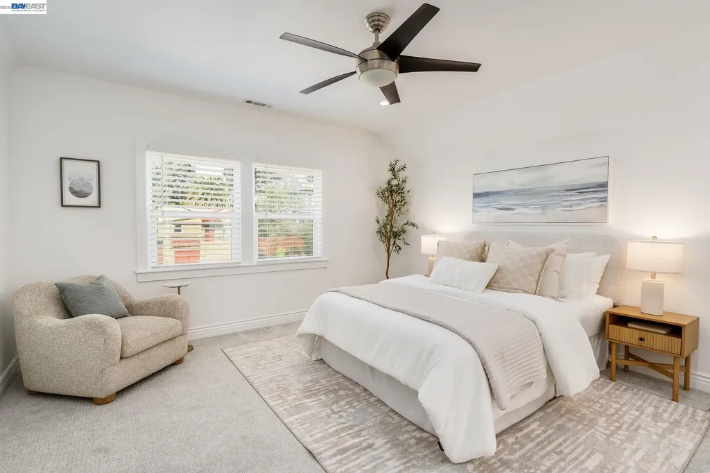2417 Palmetto Street Oakland CA 94602