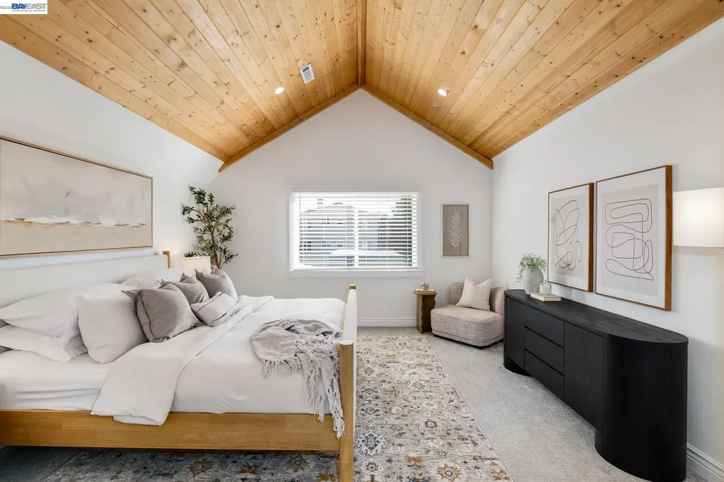 2417 Palmetto Street Oakland CA 94602