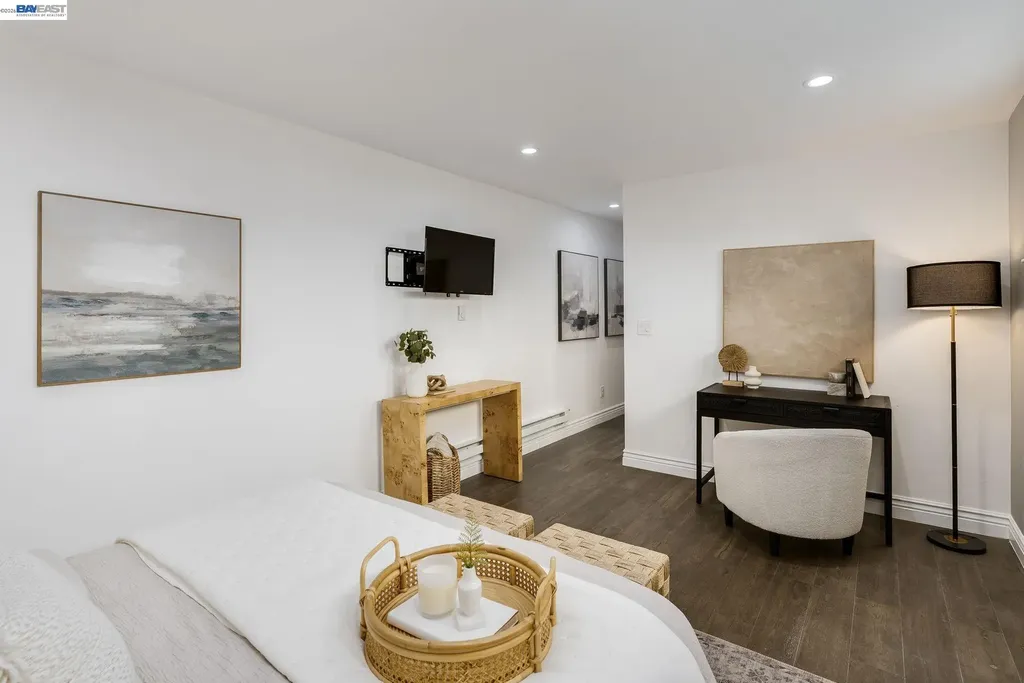 2417 Palmetto Street Oakland CA 94602