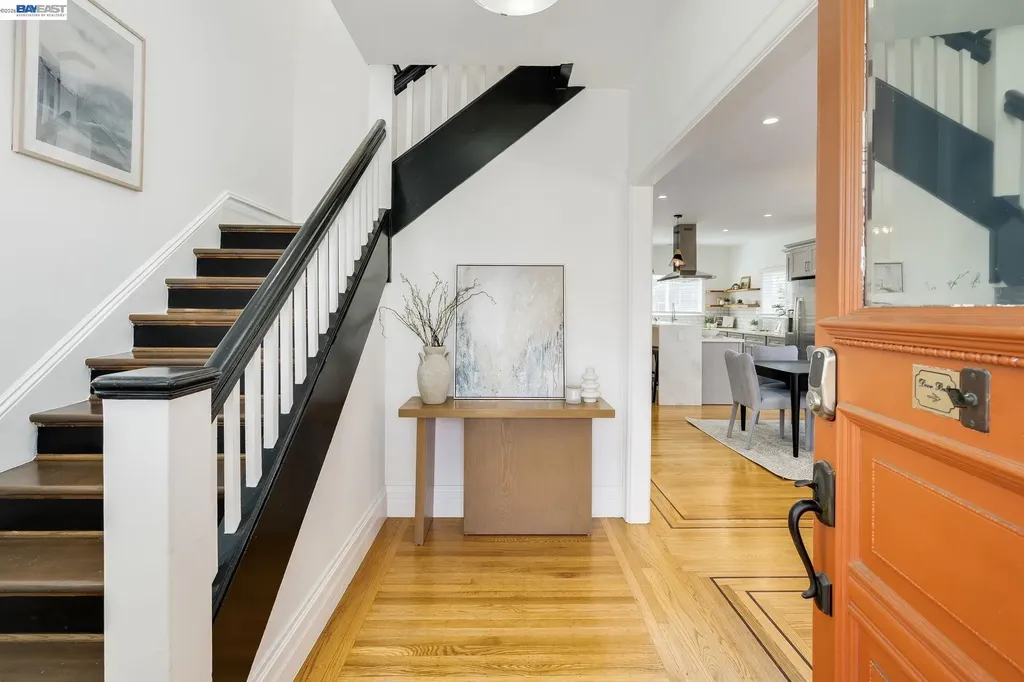 2417 Palmetto Street Oakland CA 94602