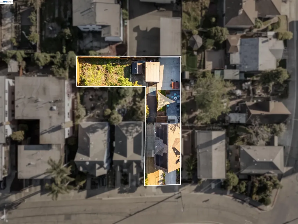 2417 Palmetto Street Oakland CA 94602