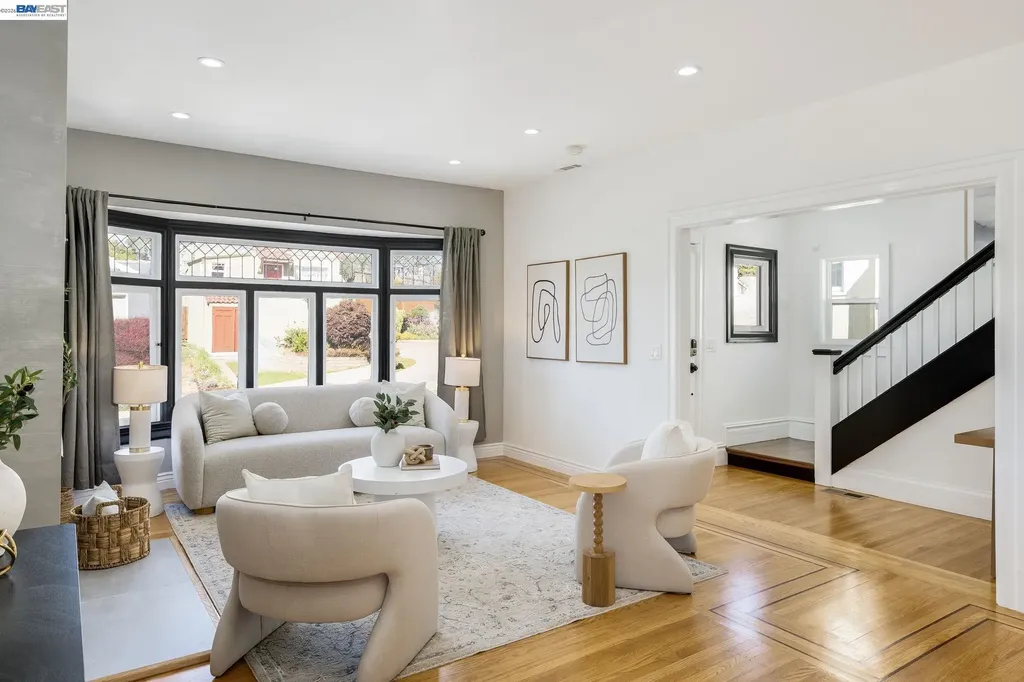 2417 Palmetto Street Oakland CA 94602