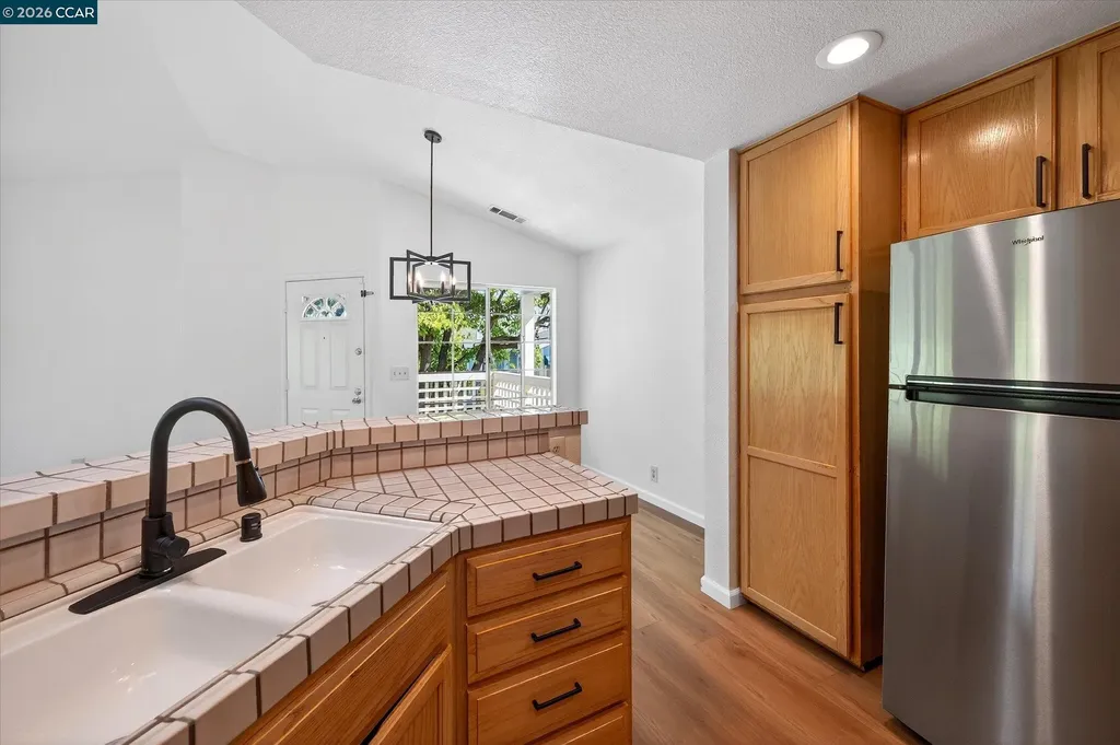 401 Stinson Street Vallejo CA 94591