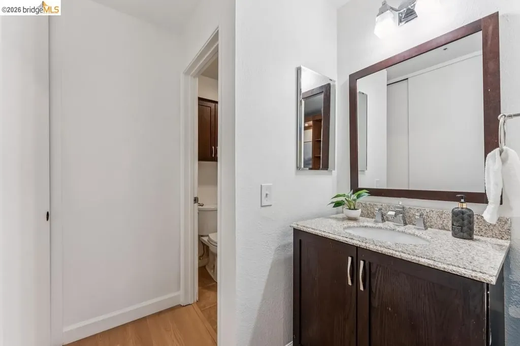 322 Hanover Avenue Oakland CA 94606