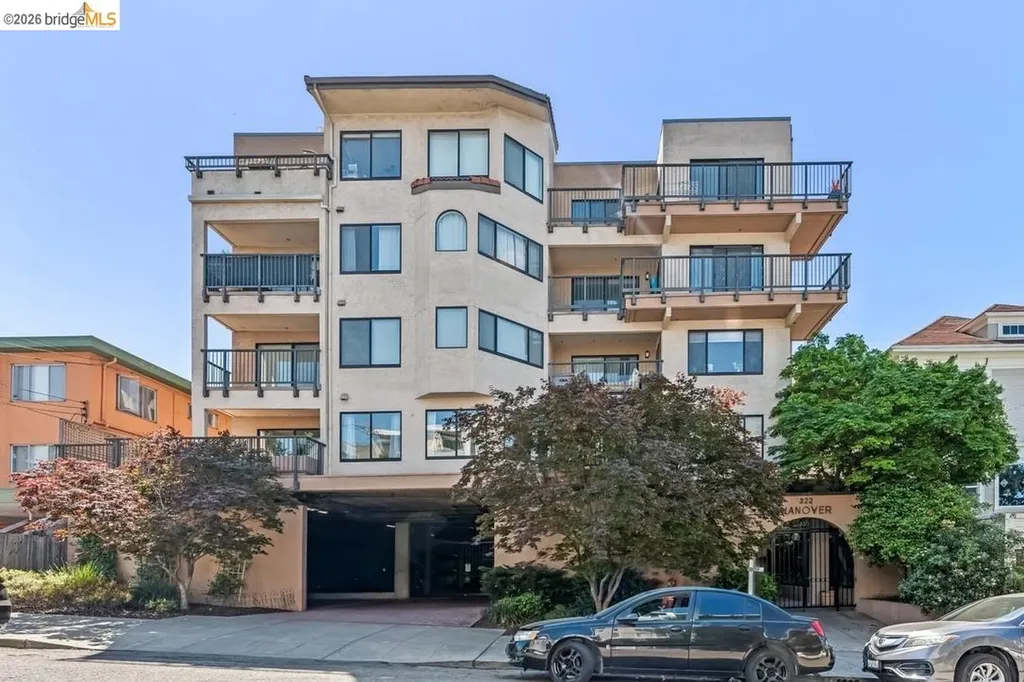322 Hanover Avenue Oakland CA 94606