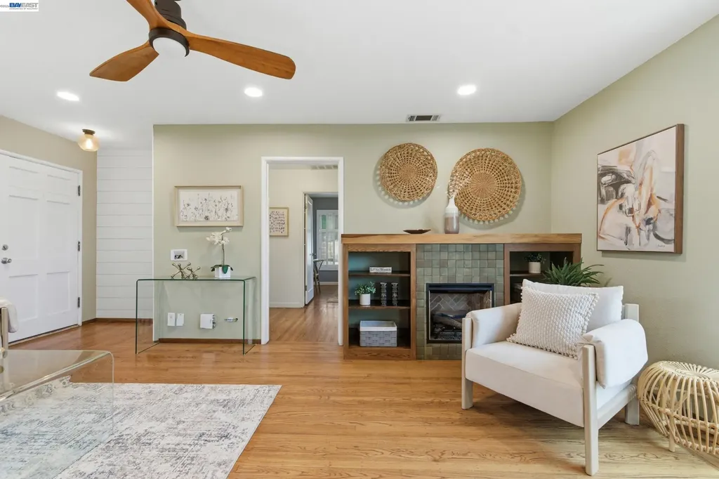 2651 Ione Avenue Castro Valley CA 94546