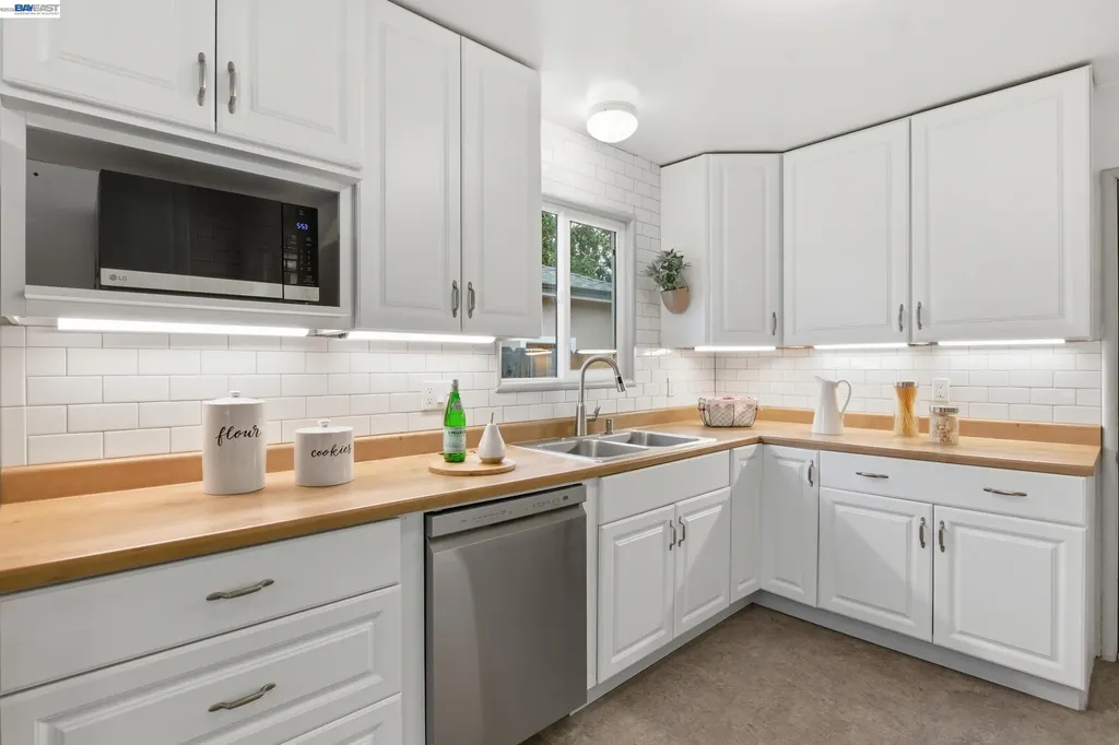 2651 Ione Avenue Castro Valley CA 94546