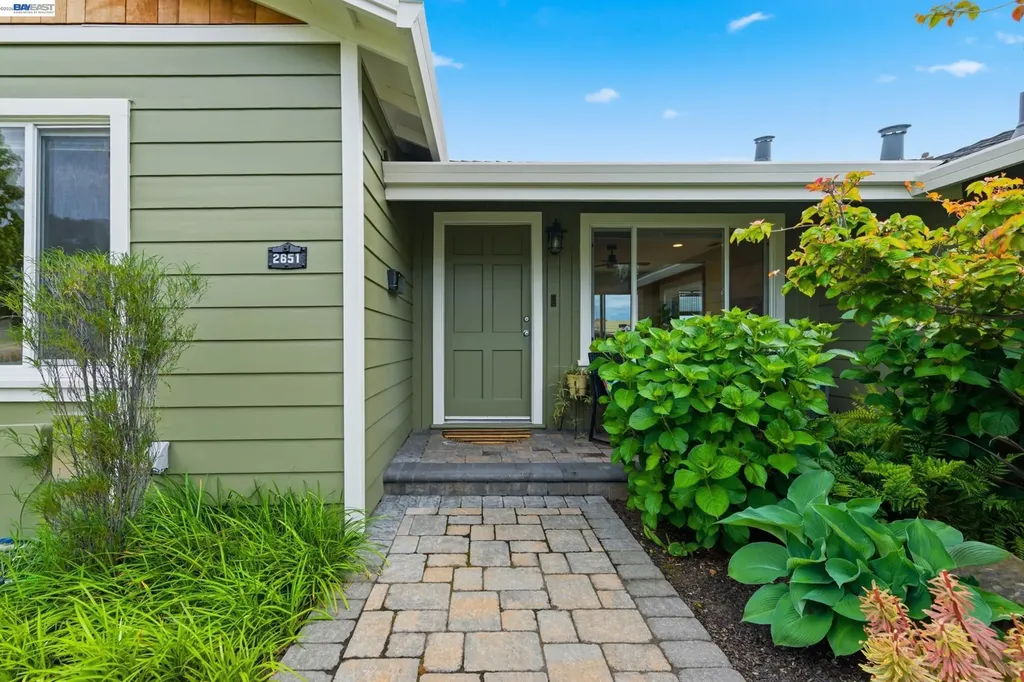 2651 Ione Avenue Castro Valley CA 94546