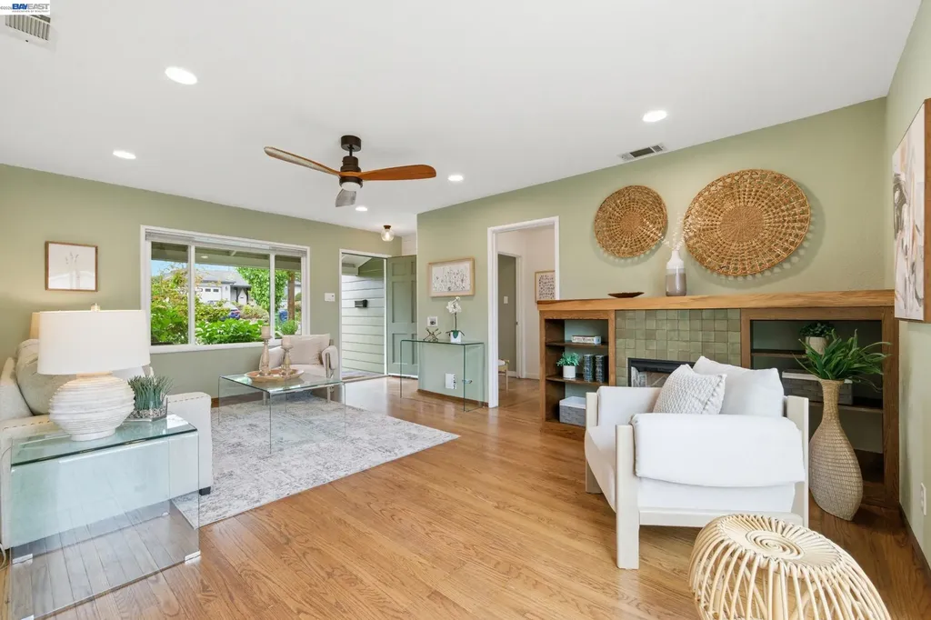 2651 Ione Avenue Castro Valley CA 94546
