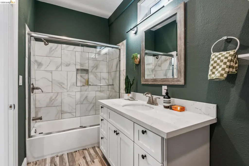 2010 Filbert Oakland CA 94607
