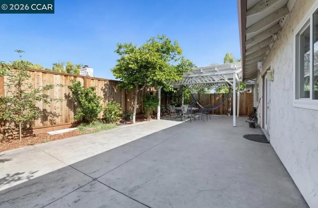 2024 Galway Drive Pittsburg CA 94565