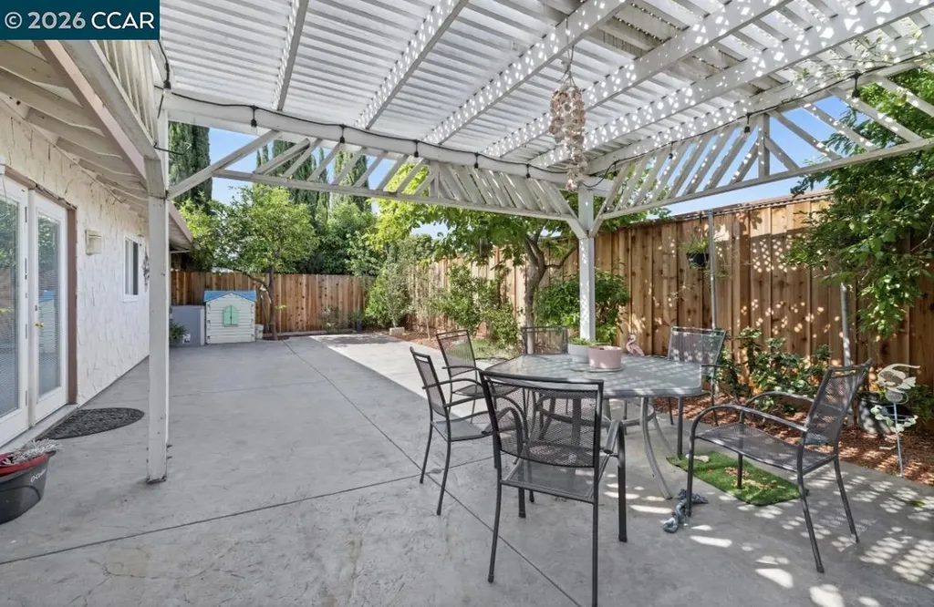 2024 Galway Drive Pittsburg CA 94565