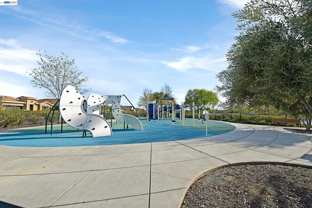 8219 Brookhaven Circle Discovery Bay CA 94505
