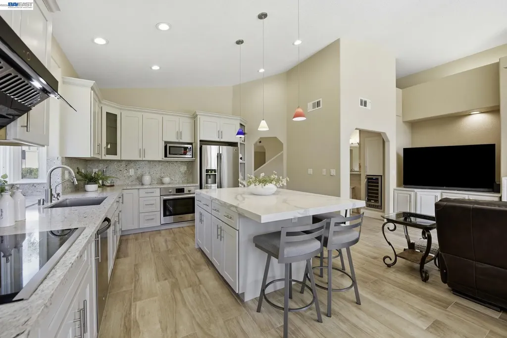 7880 La Quinta Court Pleasanton CA 94588
