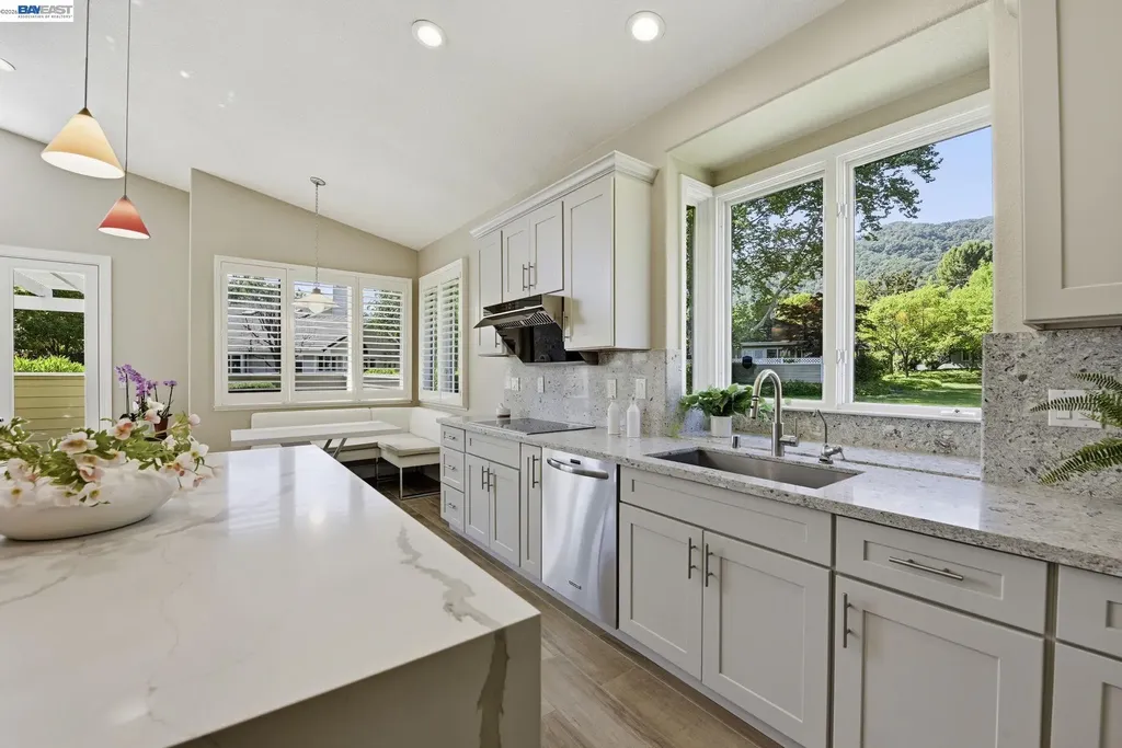 7880 La Quinta Court Pleasanton CA 94588