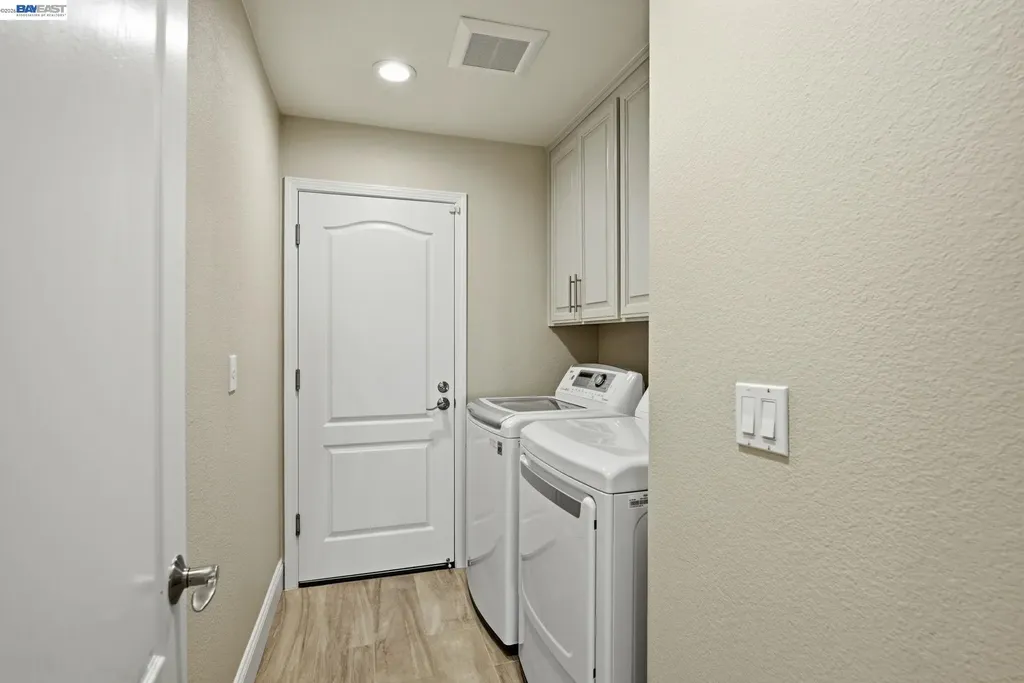7880 La Quinta Court Pleasanton CA 94588