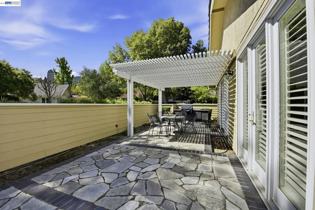 7880 La Quinta Court Pleasanton CA 94588