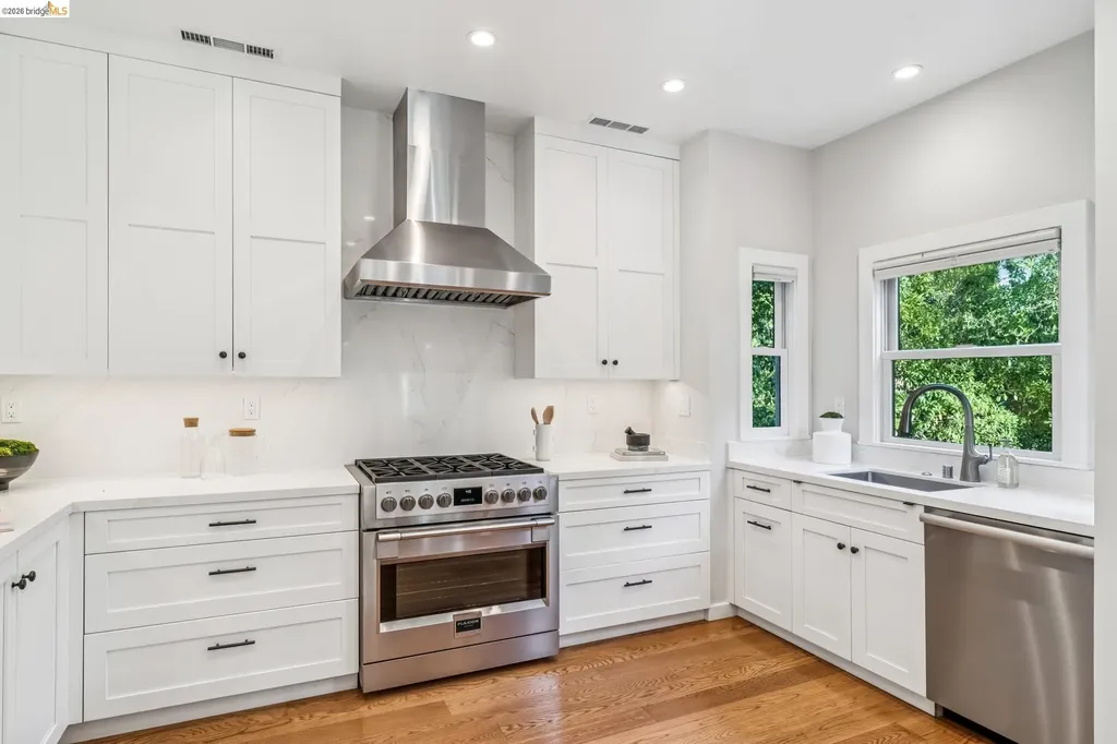 1858 San Lorenzo Avenue Berkeley CA 94707