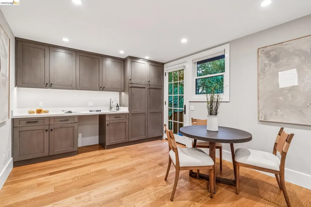 1858 San Lorenzo Avenue Berkeley CA 94707