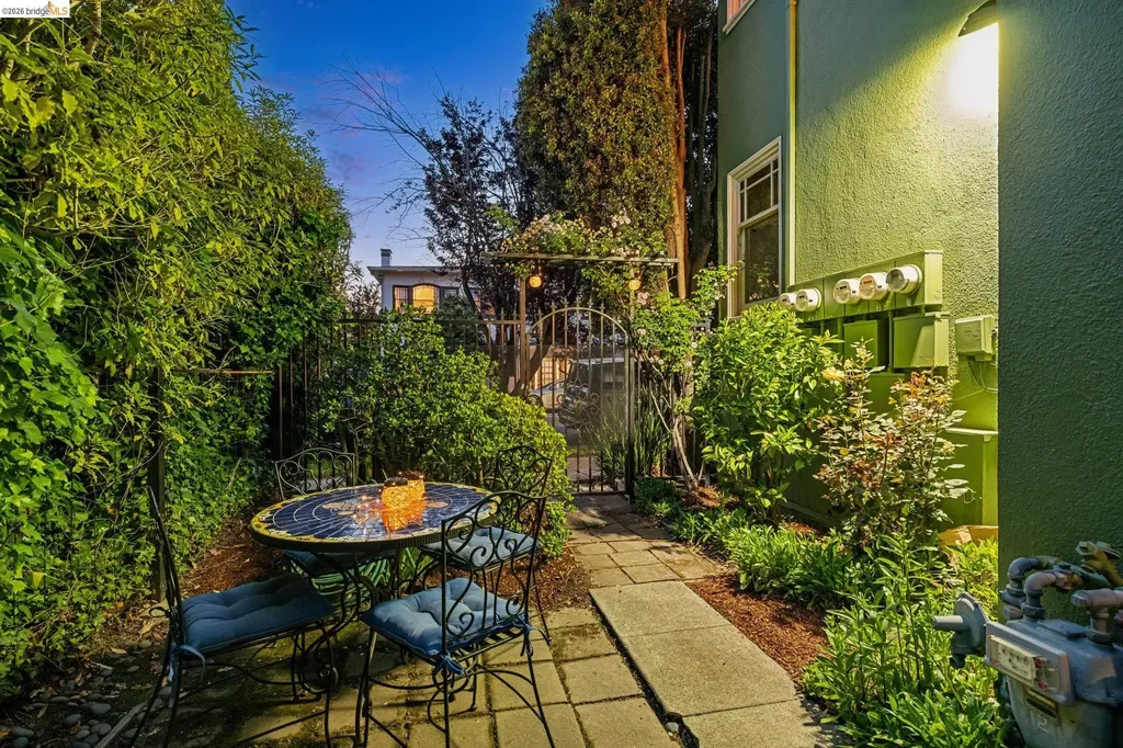 2600 Ashby Avenue Berkeley CA 94705