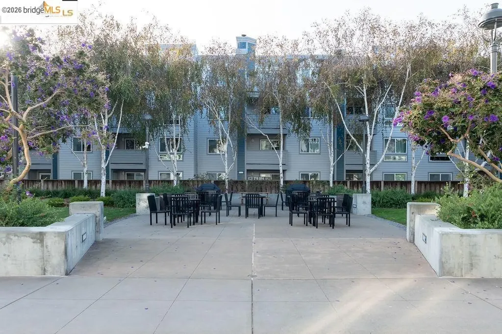 6400 Christie Avenue Emeryville CA 94608
