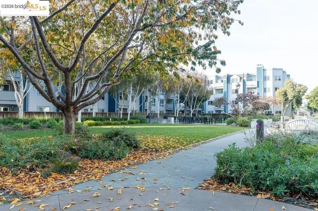 6400 Christie Avenue Emeryville CA 94608