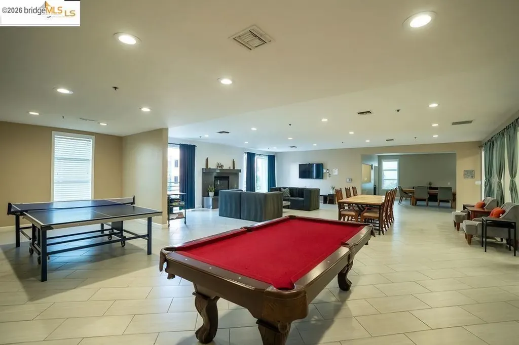 6400 Christie Avenue Emeryville CA 94608
