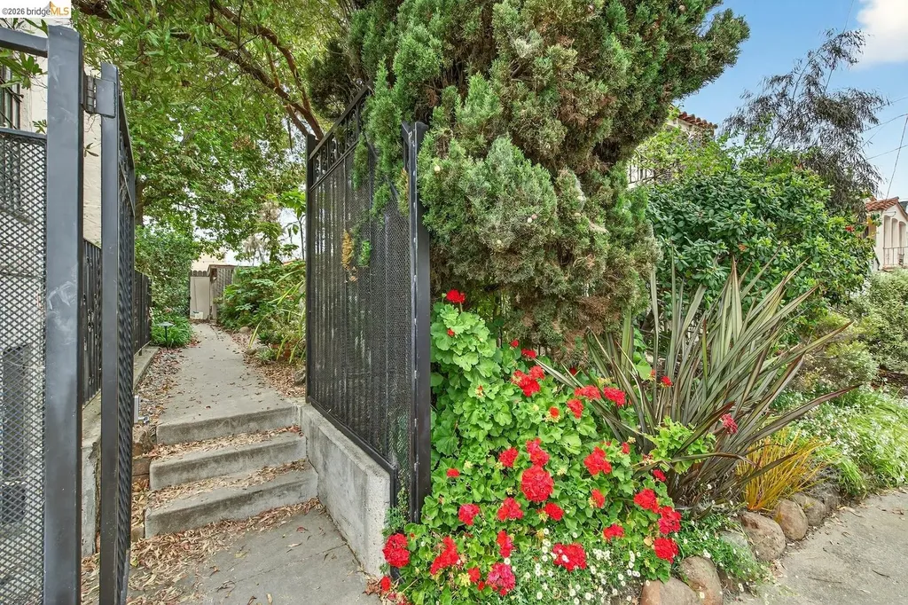 848 Stannage Avenue Albany CA 94706