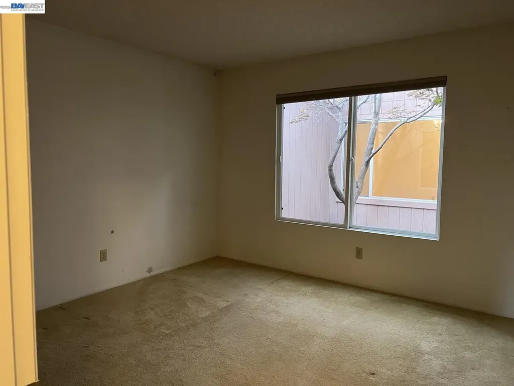 212 Puddingstone Road Alameda CA 94502