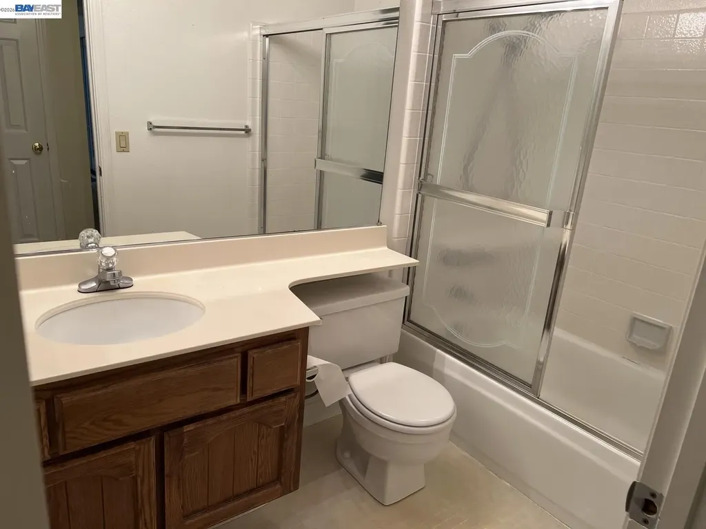 212 Puddingstone Road Alameda CA 94502