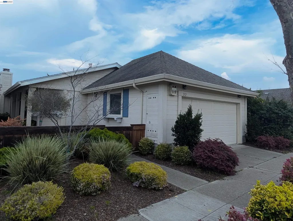 212 Puddingstone Road Alameda CA 94502