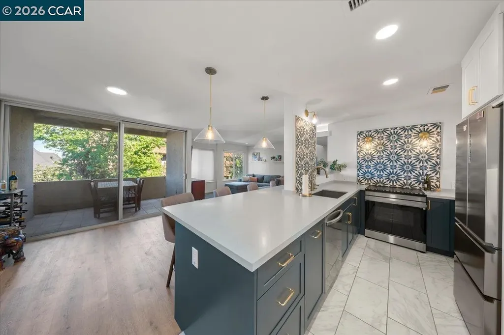 330 Vernon Street Oakland CA 94610